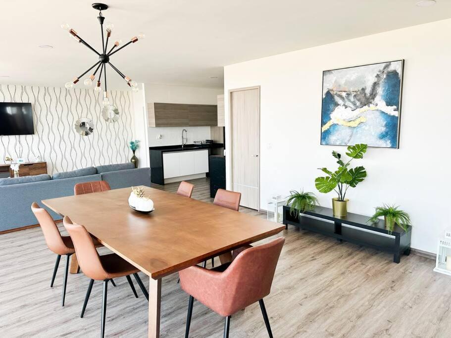 Luxury 3Br Apartment W Pool, Spa & Stunning Views Puebla Bagian luar foto